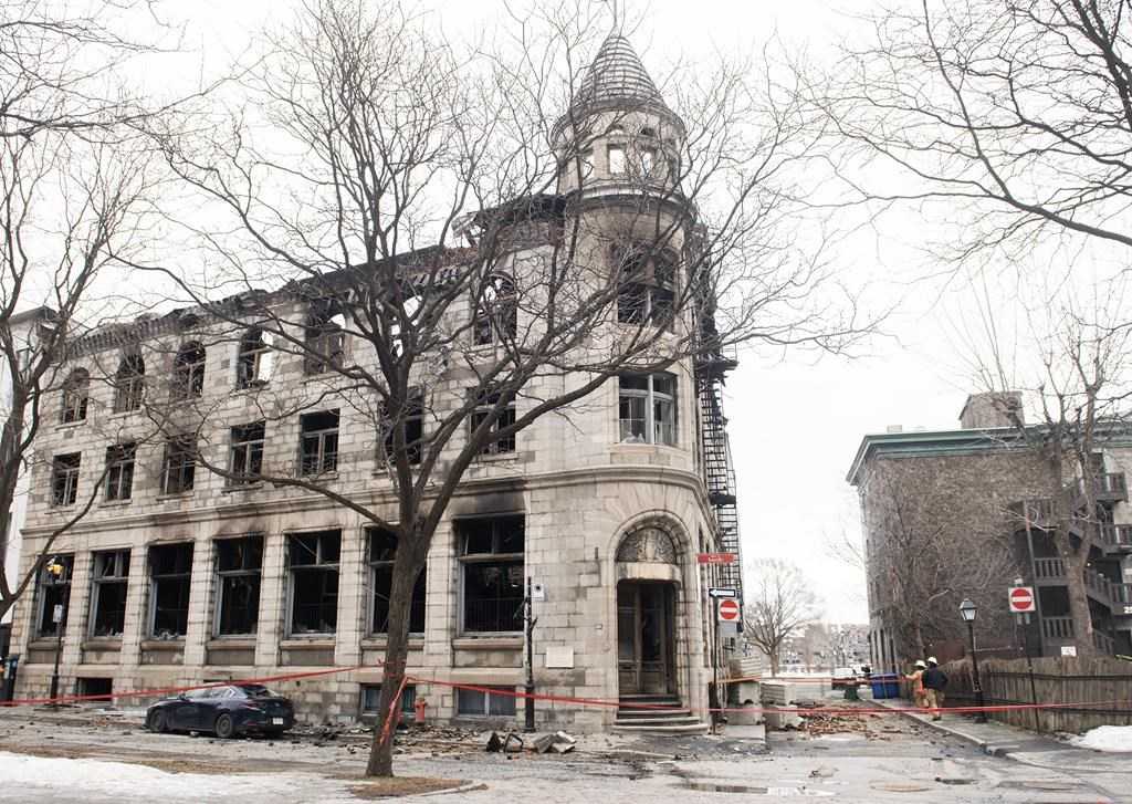 montreal-fire-destroys-historic-building-leaves-at-least-seven-missing