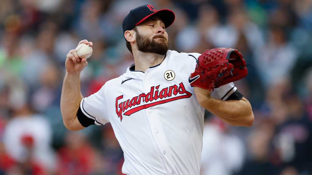 Red Sox ink Giolito to 2-year, $38.5M deal with opt out