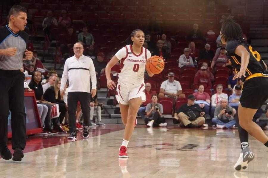 Razorback Women’s Basketball Team Looks for Win in Last Non-Conference Game