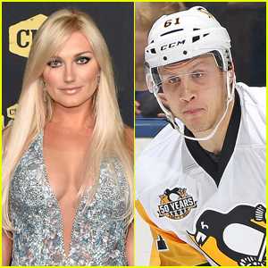 Brooke Hogan Secretly Married Hockey Player Steven Oleksy Over a Year Ago